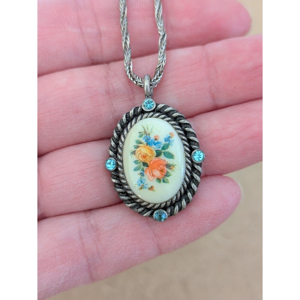 Vintage Hand Painted Roses With Stones Silver Cameo Necklace Braided Chain 15"